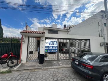 Venta Casa Cerca de Calzada Zavaleta y Blvd Atlixco
