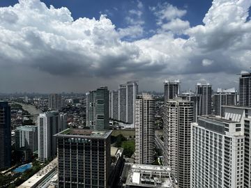 One Rockwell-West Tower | Experience breathtaking views and unparalleled sophistication in this Two Bedroom 2BR Condominium for Sale in Rockwell Dr., 