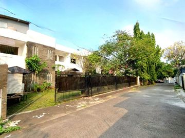RUMAH at Jl KEMANG TIMUR, JAKSEL