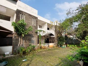 RUMAH at Jl KEMANG TIMUR, JAKSEL