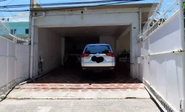 3 Bedroom 2.5 bath 3 car garage bungalow in Paranaque 4 sale