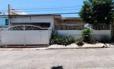 3 Bedroom 2.5 bath 3 car garage bungalow in Paranaque 4 sale