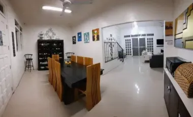 3 Bedroom 2.5 bath 3 car garage bungalow in Paranaque 4 sale