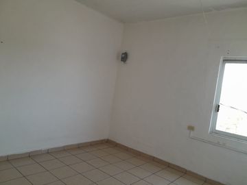 CASA SOLA CON LOCALES COMERCIALES TEMIXCO CENTRO
