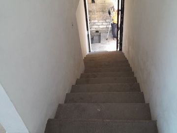 CASA SOLA CON LOCALES COMERCIALES TEMIXCO CENTRO