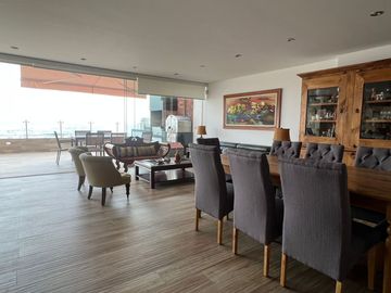 Venta departamento dúplex con terraza y piscina, vista panorámica al mar en Playa Señoritas,  Punta Hermosa.