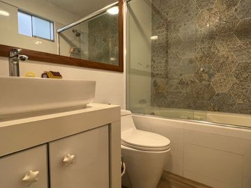 Venta departamento dúplex con terraza y piscina, vista panorámica al mar en Playa Señoritas,  Punta Hermosa.