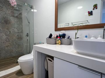 Venta departamento dúplex con terraza y piscina, vista panorámica al mar en Playa Señoritas,  Punta Hermosa.