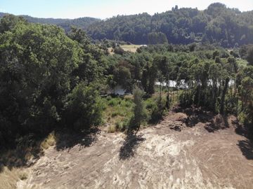 Hermosa parcela a Orillas del Rio Cruces