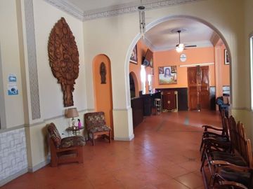 N13 - Hotel en Venta en Salinas Chipipe 25 habitaciones a una cuadra del mar