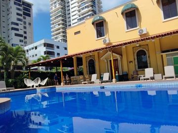 N13 - Hotel en Venta en Salinas Chipipe 25 habitaciones a una cuadra del mar