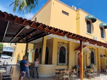 N13 - Hotel en Venta en Salinas Chipipe 25 habitaciones a una cuadra del mar