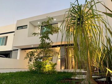 Casa en venta en Argenta Residencial, Zapopan