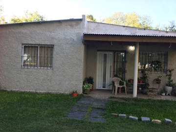 Casa Quinta (verónica, Partido De Punta Indio).