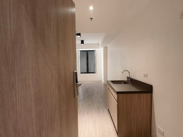 Pre-Selling Studio Unit near Cebu IT Park