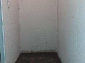 VENDO  ESTACIONAMENTO Y BODEGA  METRO STA. LUCIA