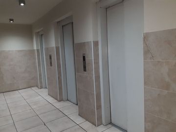 VENDO  ESTACIONAMENTO Y BODEGA  METRO STA. LUCIA
