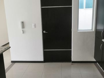 2 DEPARTAMENTOS EN VENTA BAJARON DE $2'200,000 A $2'100,000. UBICADÍSIMOS, CERCA DE UDLAP, RECTA CHOLULA, CAMINO REAL, PERIFERICO.