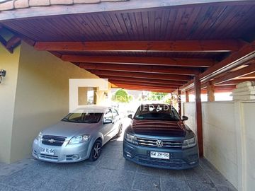 CASA EN VENTA AMOBLADA