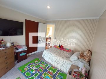 CASA EN VENTA AMOBLADA