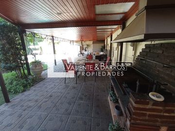 CASA EN VENTA AMOBLADA