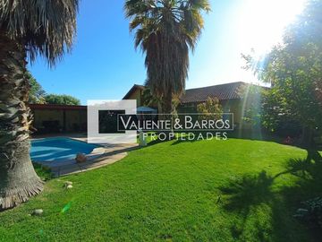 CASA EN VENTA AMOBLADA