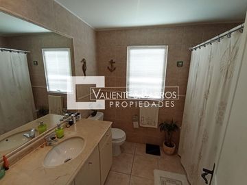 CASA EN VENTA AMOBLADA