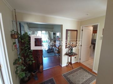CASA EN VENTA AMOBLADA