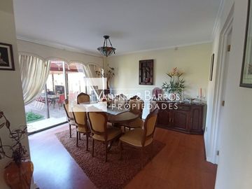 CASA EN VENTA AMOBLADA