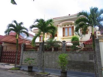 Rumah 2 Lantai + Kolam Renang Luas 796 Sukarno Hatta Suhat Malang