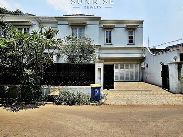 Dijual Rumah Mewah Premium Area Dukuh Patra Kuningan Jakarta Selatan