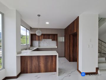 En venta casa a estrenar con subsuelo en mirador del Valle al norte de la ciudad aplica a crédito VIP
