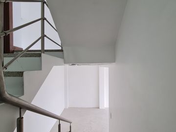 En venta casa a estrenar con subsuelo en mirador del Valle al norte de la ciudad aplica a crédito VIP