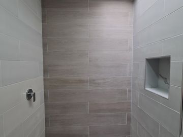 En venta casa a estrenar con subsuelo en mirador del Valle al norte de la ciudad aplica a crédito VIP