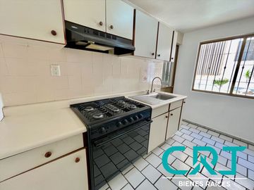 DEPARTAMENTO EN RENTA I ARBIDE I PLANTA BAJA I MUY AMPLIO I CENTRICO | PATIO TRASERO