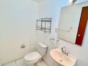 DEPARTAMENTO EN RENTA I ARBIDE I PLANTA BAJA I MUY AMPLIO I CENTRICO | PATIO TRASERO