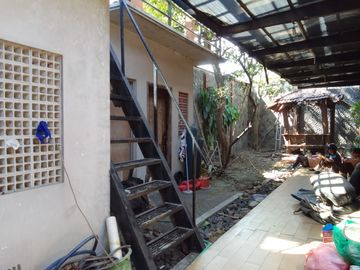 Rumah Kebonsari Gayungan Surabaya dekat Ahmad Yani Polda Jatim Ketintang Jemursari Ahmad Yani