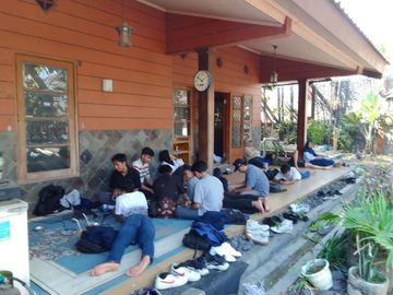 Rumah Kebonsari Gayungan Surabaya dekat Ahmad Yani Polda Jatim Ketintang Jemursari Ahmad Yani