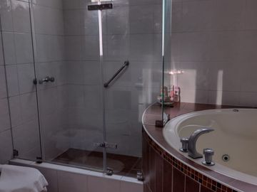 ¡Exclusiva Casa en Venta en La Molina! 🌟