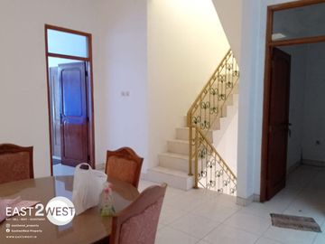 Dijual Rumah Taman Palem Lestari Jakarta Barat Bagus Murah Nyaman Siap Huni