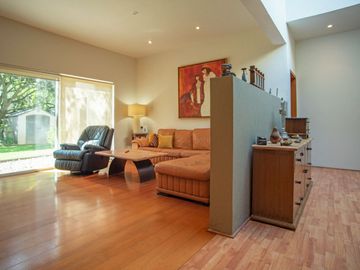 Espectacular Casa en Venta en Condominio Los Jales