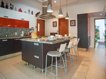 Espectacular Casa en Venta en Condominio Los Jales