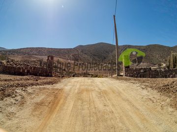 Parcelas  con agua de riego y electricidad lista para instalar. Sector La Calera, Valle del Elqui. Desde $29 millones