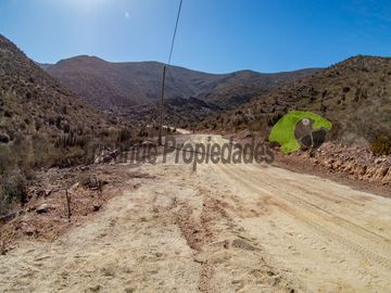 Parcelas  con agua de riego y electricidad lista para instalar. Sector La Calera, Valle del Elqui. Desde $29 millones