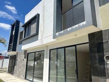 Casa con 3 Recamaras en Emiliano Zapata Morelos