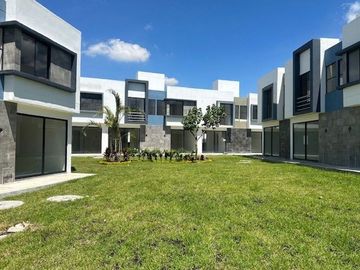 Casa con 3 Recamaras en Emiliano Zapata Morelos