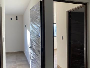 Hermosa Casa en Venta en Cañadas del Arroyo 2a Sección con Recámara en PB