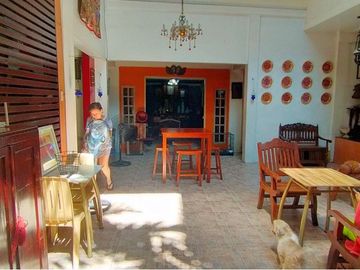 GUADALUPE NUEVO, MAKATI CITY HOUSE AND LOT FOR SALE 3-STOREY, LOT @ 281 SQM