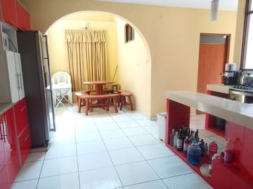 VENTA DE CASA EN CHACLACAYO 2 PISOS + AZOTEA