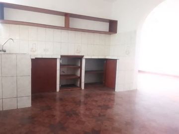 VENTA DE CASA EN CHACLACAYO 2 PISOS + AZOTEA